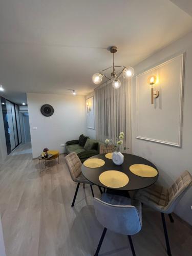 Ruang duduk di 5D apartment