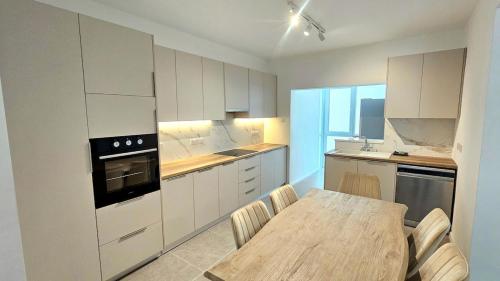 Kanika 3 bedroom city beach