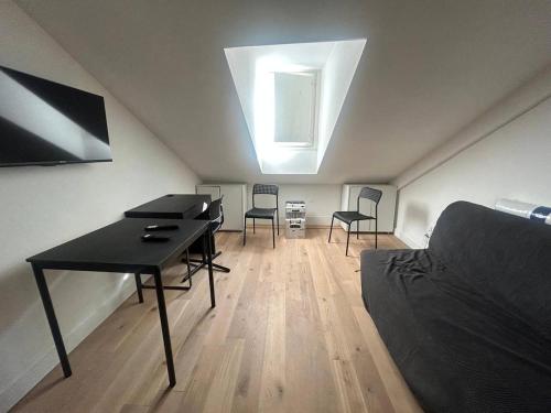 Nice Signature Assalit Studio