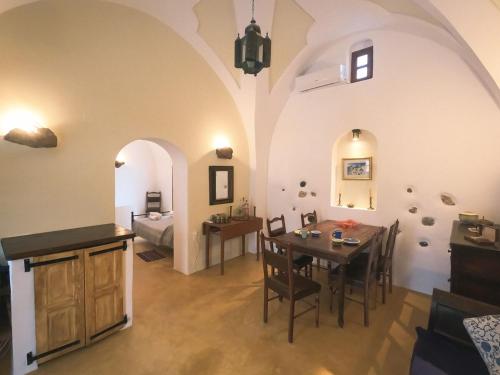 The Commander's House