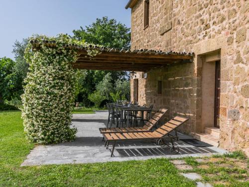 Κήπος έξω από το Apartment Salvia by Interhome