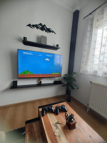 Televisyen dan/atau pusat hiburan di Spitaki Kastoria Apartment
