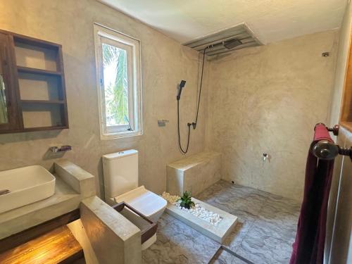Koupelna v ubytování Rivinu Place Arugambay