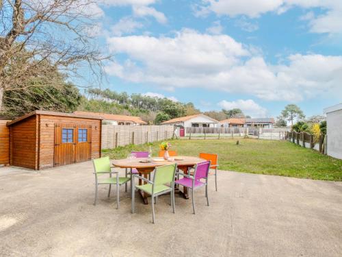 Ảnh trong thư viện ảnh của Holiday Home Les Trounques-2 by Interhome ở Mimizan