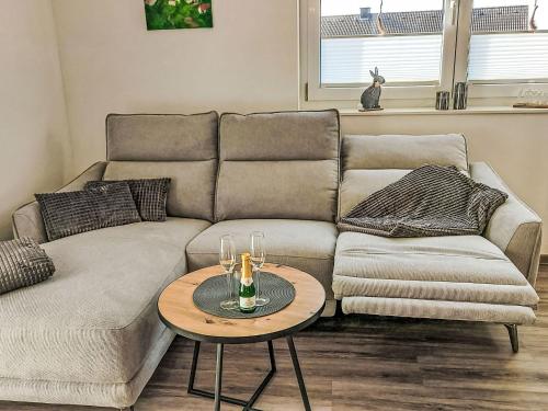 Posezení v ubytování Apartment Engel-Landeplatz by Interhome