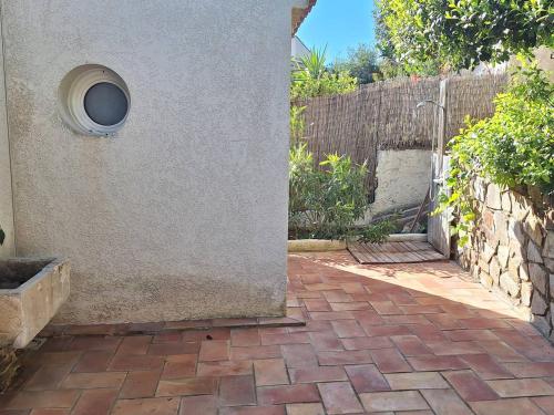 Photo de la galerie de l'établissement Villa familiale 4 ch. avec piscine, Les Issambres - FR-1-768-114, à Saint-Peïre-sur-Mer