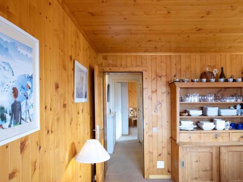 Apartment Montagnards 12 by Interhome