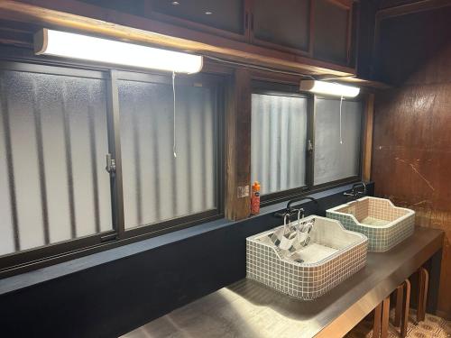 Fukushima Osaka,1 Sta from Umeda,Private 100 year-old house,6 pax,Near USJ