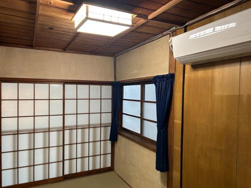 Fukushima Osaka,1 Sta from Umeda,Private 100 year-old house,6 pax,Near USJ