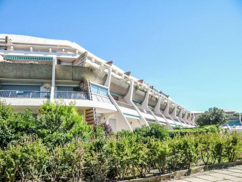 Studio Le Quai aux Fleurs-7 by Interhome