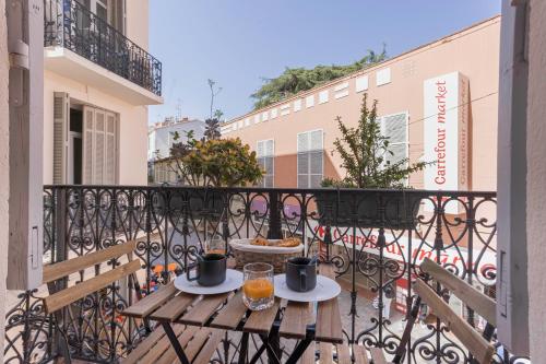 " White Meynadier " CityCenter - CONGRES - Terrasse - Clim - Wifi