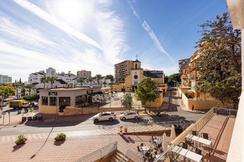 019 Stylish 3 Bed Ibensa Square Apt, near Beach & Bars