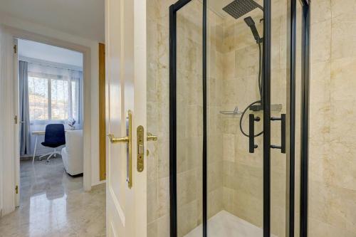 029 Santa Maria Elviria Golf Sea Views Penthouse, Private Terrace