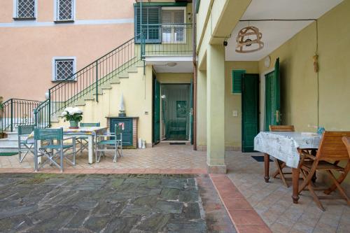 Balkoni atau teres di Palazzo Ferretti - Pietrasanta