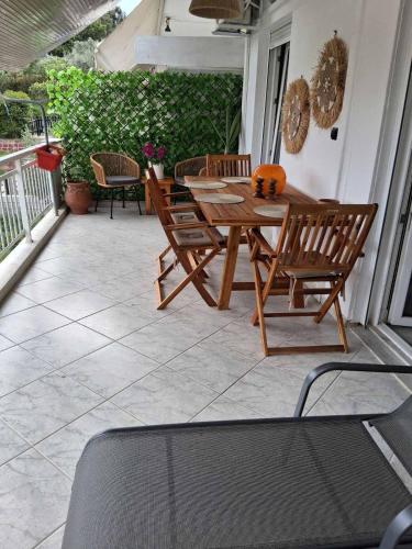 Balkoni atau teres di Aelia Home