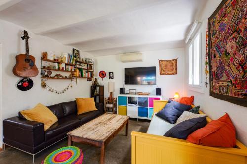 Photo de la galerie de l'établissement Jardin Bohème - Jardin terrasse et cuisine dété., à Marseille