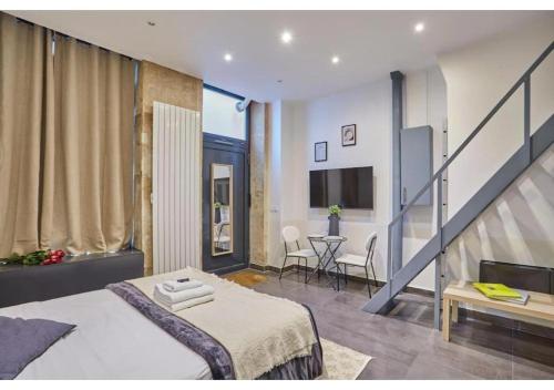 Studio Center of Paris Montmartre by Studio prestige
