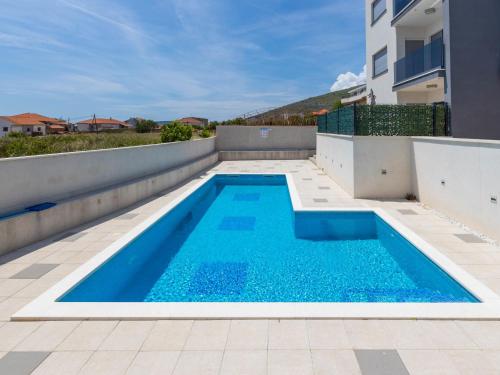 Apartment Sole by Interhome