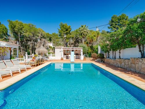 Villa Sierra Pinos Plus by Interhome
