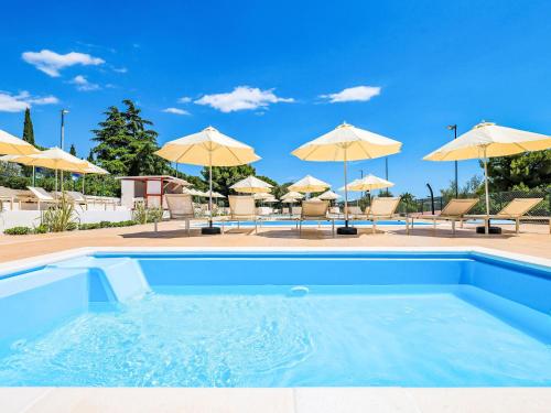 Apartment Medena-3 by Interhome