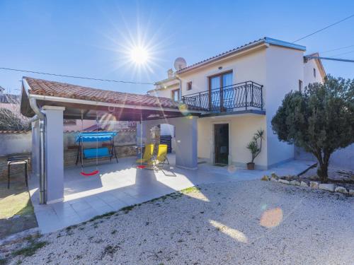 Holiday Home Mauro by Interhome