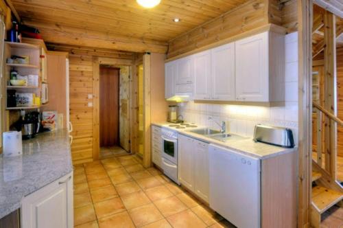 Dapur atau dapur kecil di Spacious Apartment for 8 with Sauna