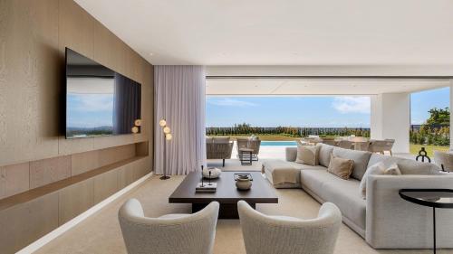 Luxury Villa in Marbella with Panoramic Sea Views & Large Garden