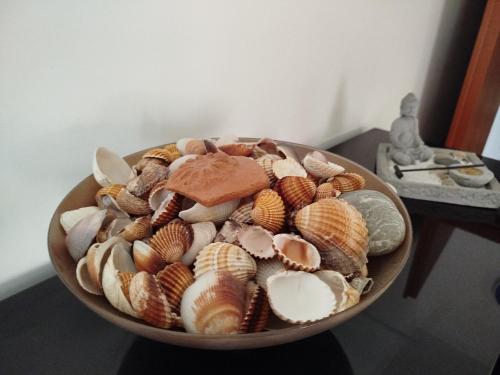 Makanan di atau berdekatan apartmen