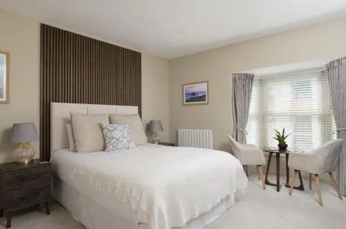 Kings Road Suites photo 11