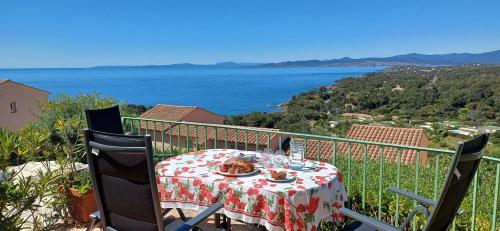 Villa LE BELVEDERE superbe vue mer