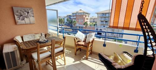 Bright duplex Port Fréjus