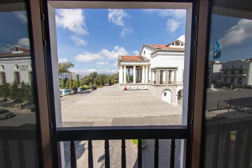 El edificio en el que está el departamento