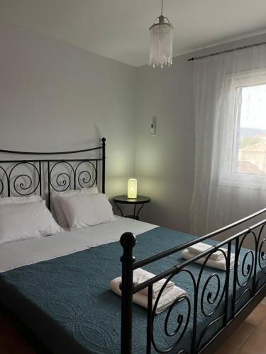 Lovely 1-bedroom apartment in front of sandy beach