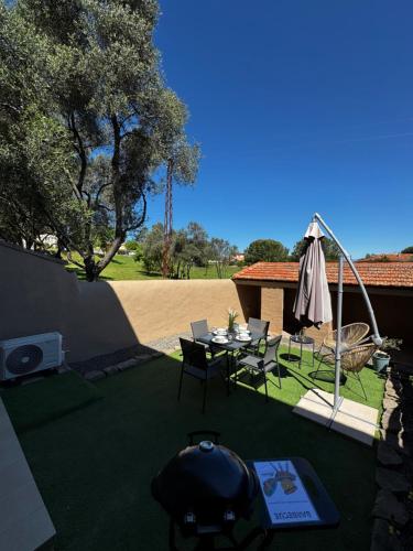 Photo de la galerie de l'établissement La Bastide Saint Pierre T2 - Jardin, à Roquebrune-sur Argens