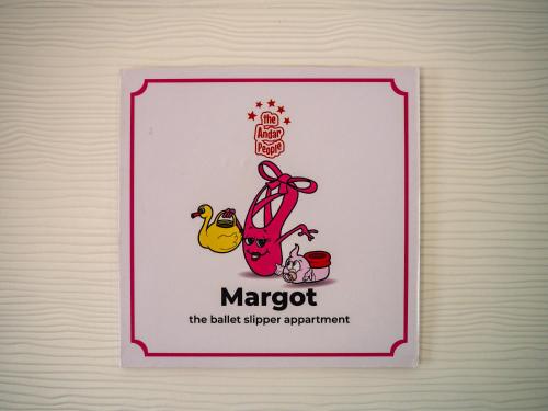 a sign that says maropt with a shoe and ducks at Andar`s people in Sarajevo