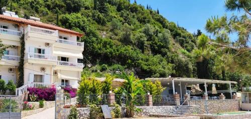 Gallery image of Malibu Hotel in Dhërmi