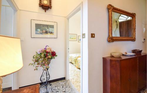 Gambar di galeri bagi Gorgeous Home In Camogli With Wifi di Camogli