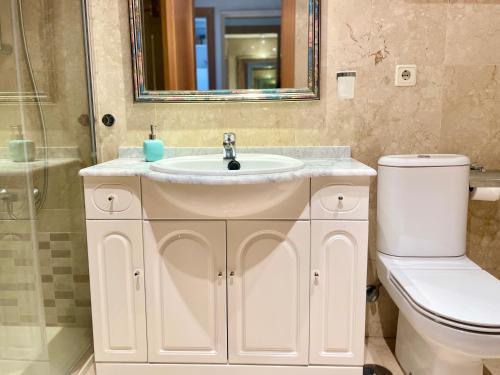 Apartment in Gemelos 20 with free parking, Levante Area