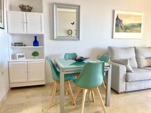 Apartment in Gemelos 20 with pool and parking