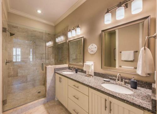 Et badeværelse på Poolside Cottage 33