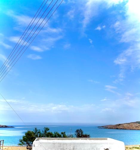 a view of the ocean from the beach at Ateni Beachfront in Aténi