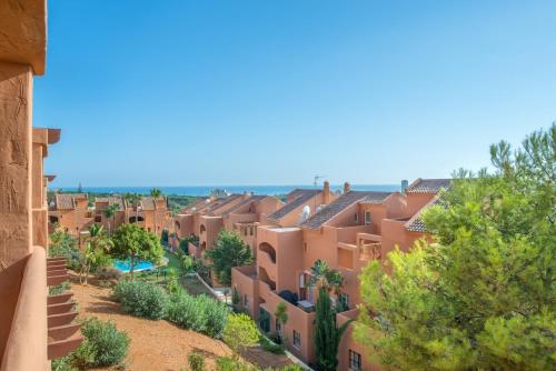 Modern 2 Bedroom Apartment with Sea View in Elviria