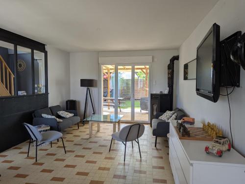 Maison familiale au bord de la Loire à Sigloy pour 6 personnes - FR-1-590-572