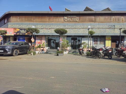 Foto dalla galleria di The Royal Orchid a Alīgarh