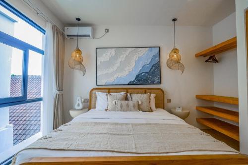 Ένα ή περισσότερα κρεβάτια σε δωμάτιο στο Elegant One Bed Suite With Pool View