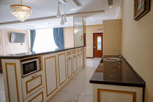 Köök või kööginurk majutusasutuses TREE of LIFE