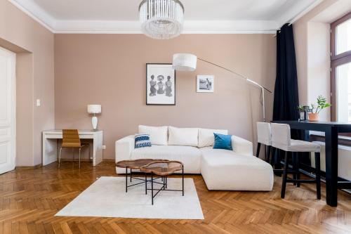 Miodowa Heart of Cracow Apartment by BookingHost