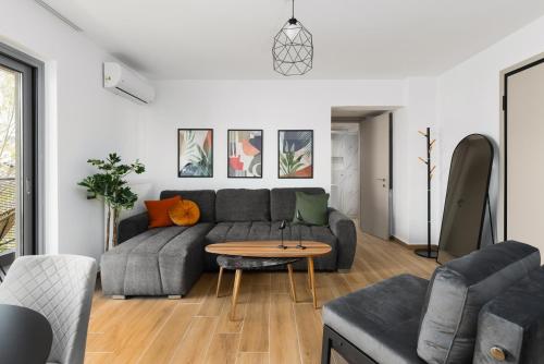 Χώρος καθιστικού στο Babylon Luxury Suites No1 by BiNoBi!