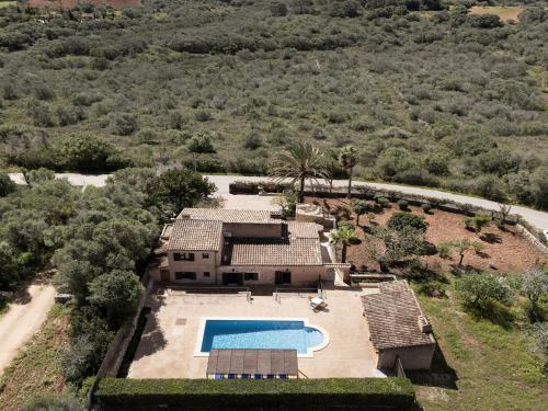 Can Pere Xine - piscina, BBQ, terraza y wifi