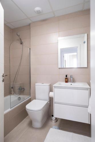 Apartment CÉLERE, 200m from the sea and 4km from golf resorts